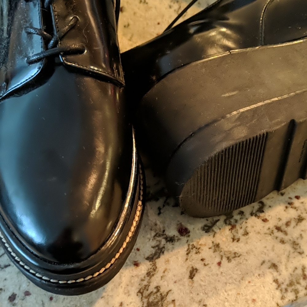 Stuart Weitzman Glossy Platform Oxfords - Picture 7 of 7